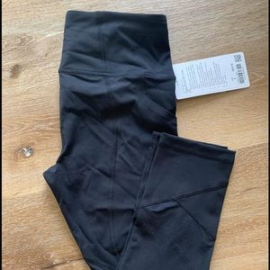 NWT Lululemon Pace Rival 22” Crop Legging